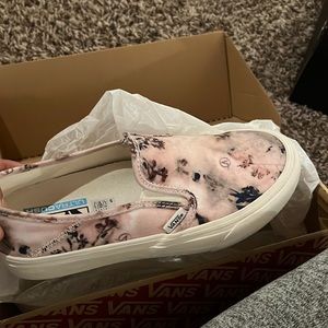 Slip on vans like new !
